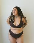 Freedom fitting Coffee plunge bra along with everyday briefs for the best comfort everyday