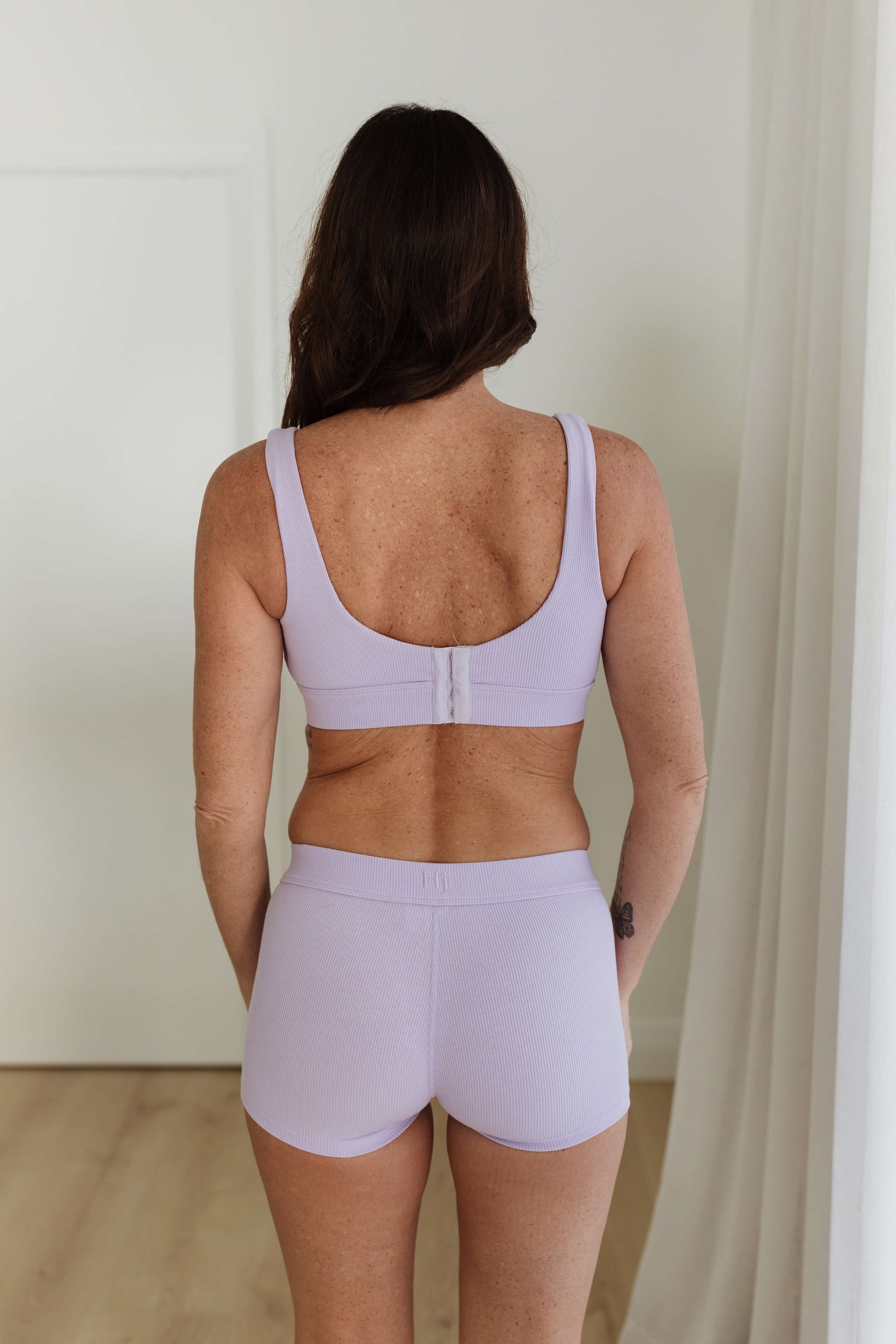 Lovely back view comfortable lilac plunge bra set and boy shorts